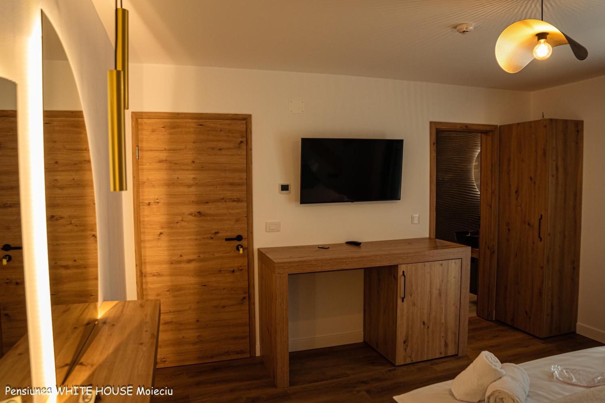 White House Moieciu Hotel Moieciu de Jos Buitenkant foto