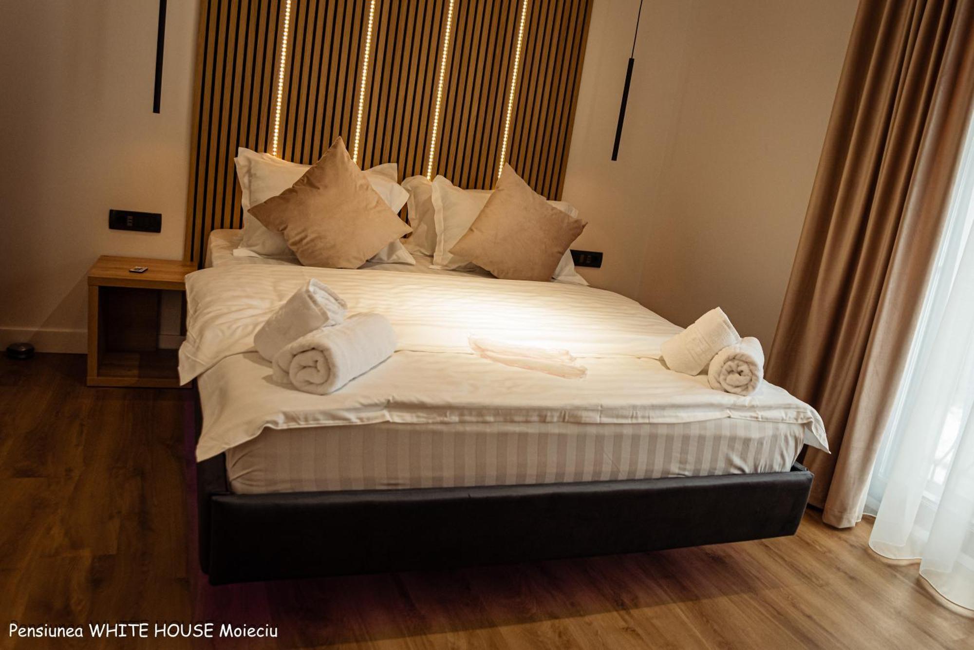 White House Moieciu Hotel Moieciu de Jos Buitenkant foto