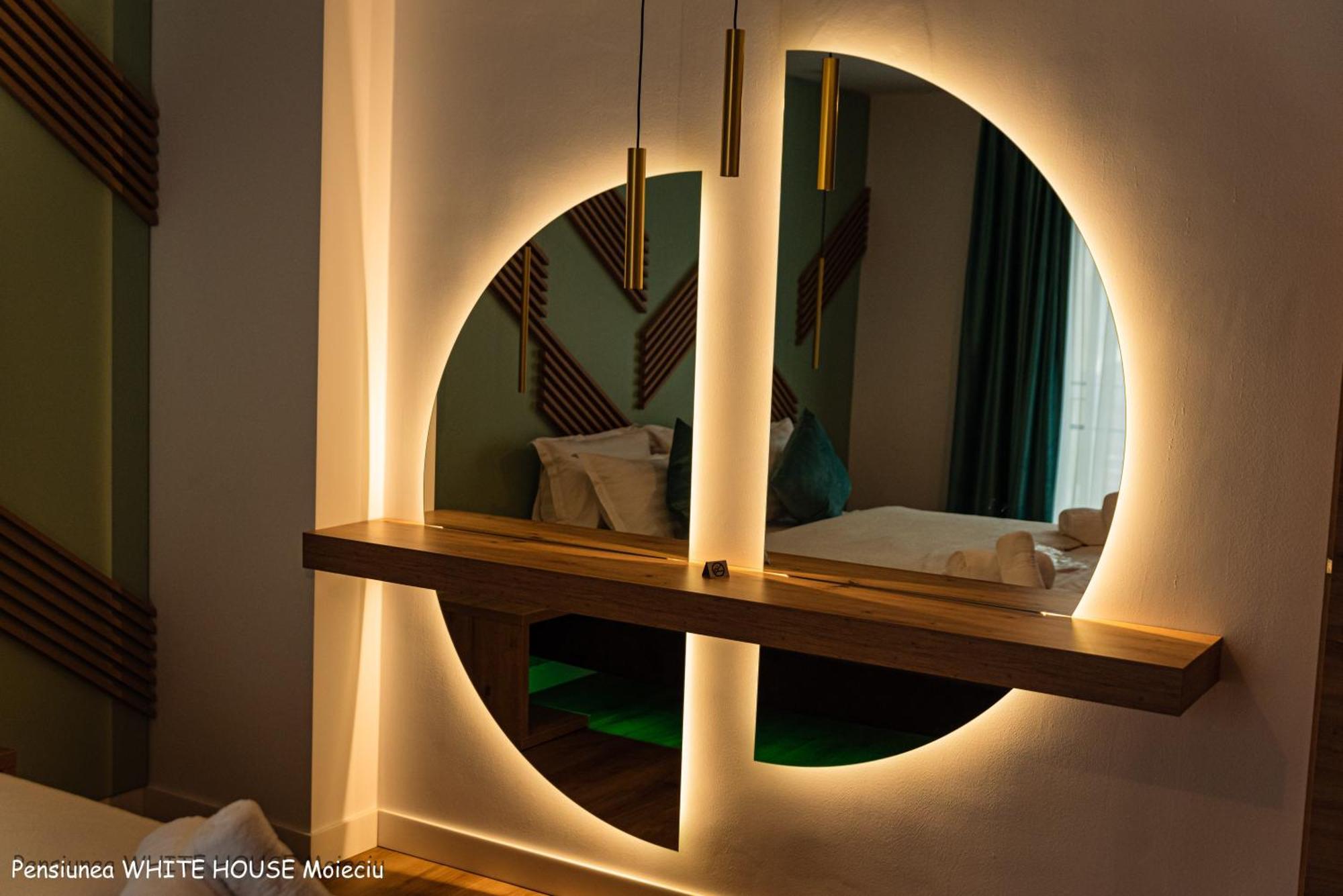 White House Moieciu Hotel Moieciu de Jos Buitenkant foto